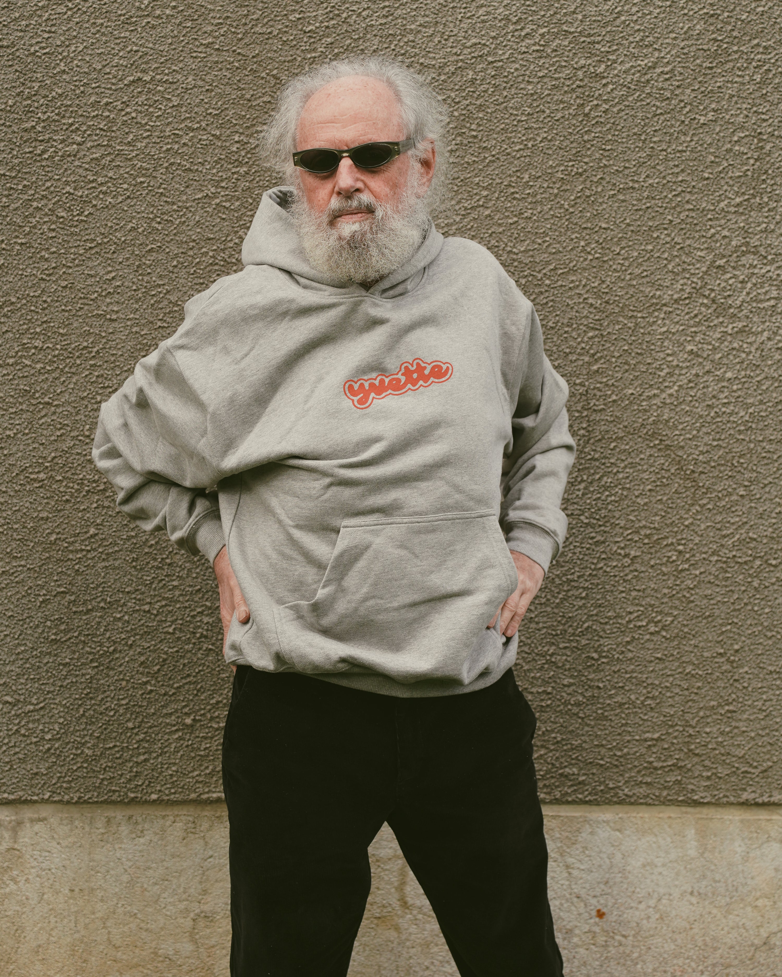 SWEAT GÉRARD- YVETTE AU BISTROT